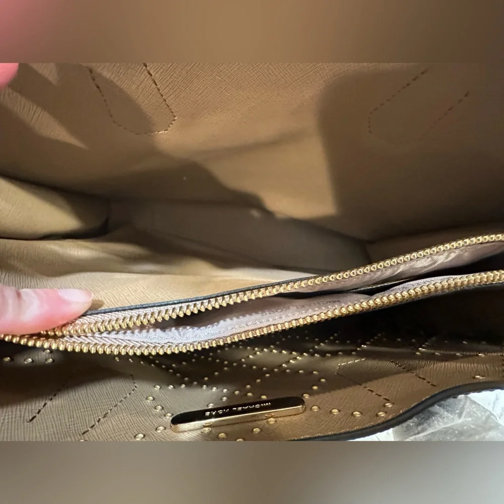 MICHAEL Michael Kors Mercer Stud & Grommet Black Tote Bag - NWT - Picture 5 of 9